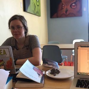 Meet your Posher, Claire